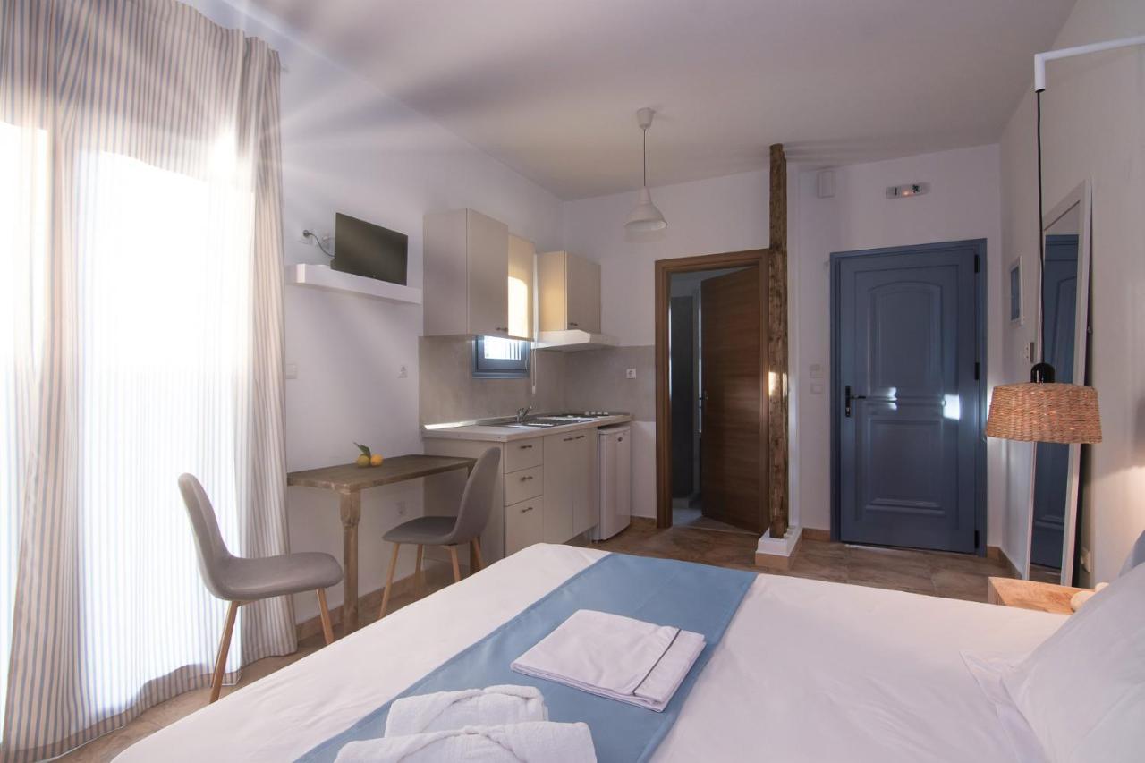 Kallisti Studios & Apartments Скирос Экстерьер фото